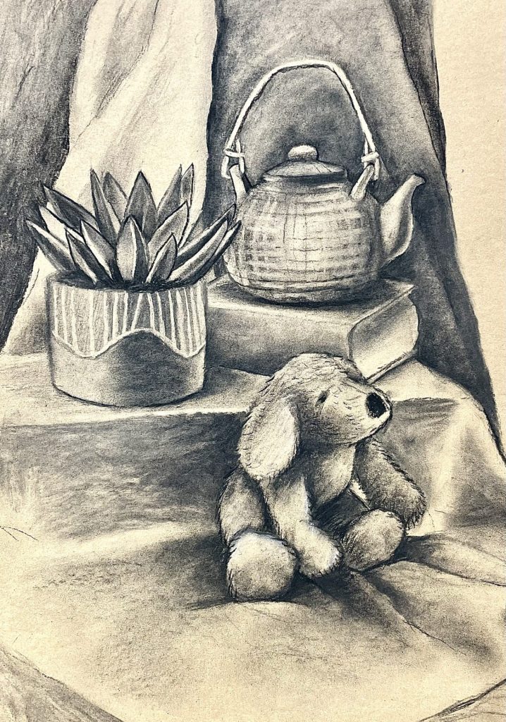 still life charcoal drawing 